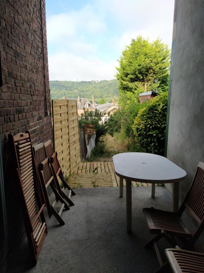 Apartamento Le Nid Normand Avec Terrasse - Stationnement Facile Et Gratuit - 5 Min Seine Deville-les-Rouen Exterior foto